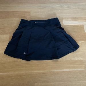 Lululemon Pace Rival skirt Tall, size 4, tennis skirt